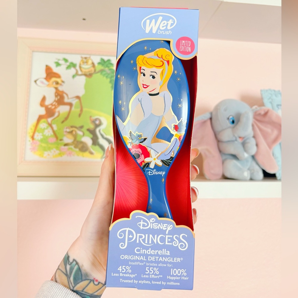 Disney Cinderella Limited Edition Princess Collection Wet Brush 👑💕 NWT!
